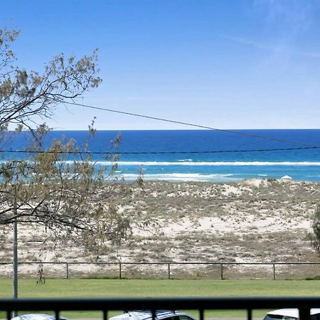 Beachfront Studio With Balcony & Stunning Views Apartment Gold Coast Exterior photo