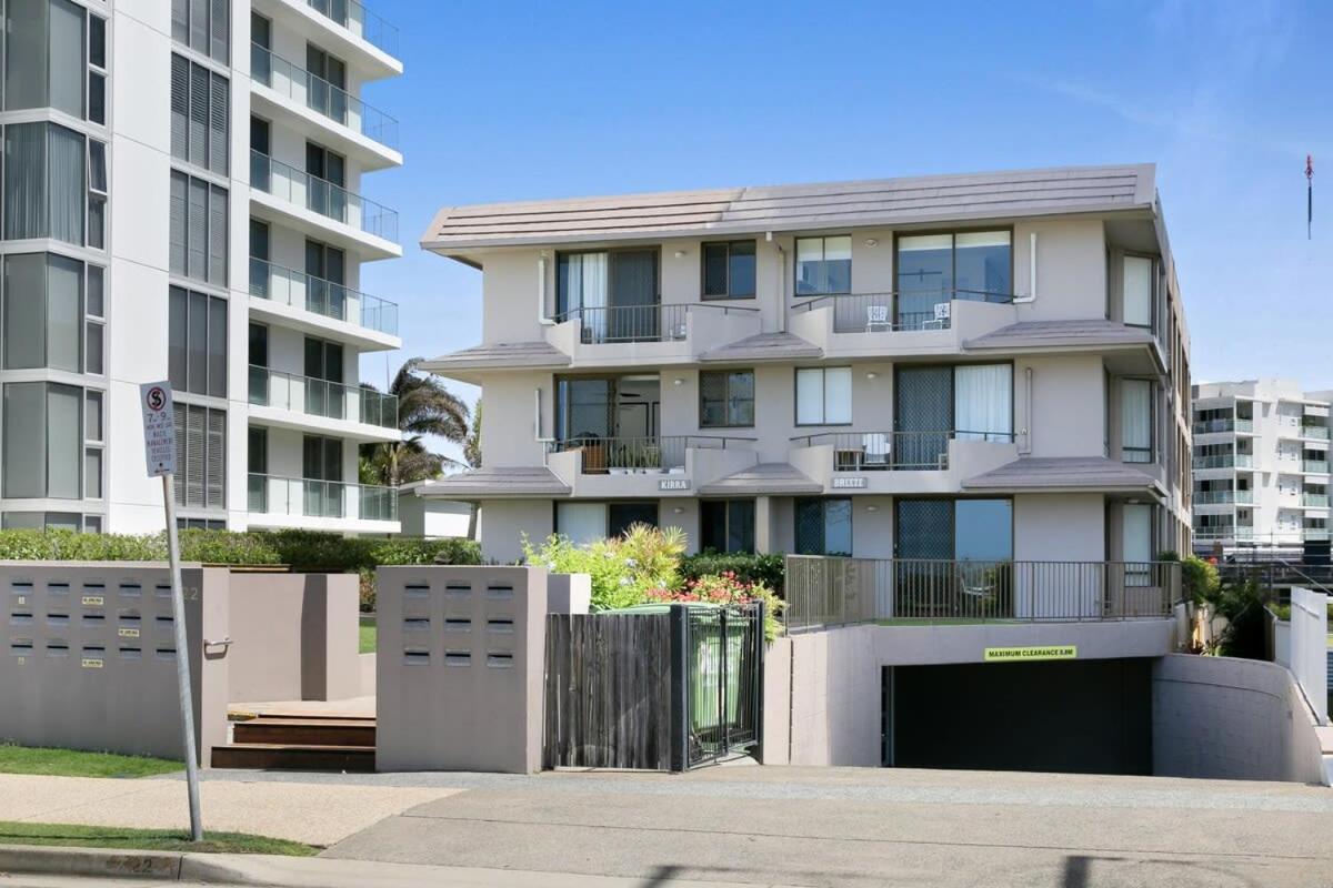 Beachfront Studio With Balcony & Stunning Views Apartment Gold Coast Exterior photo